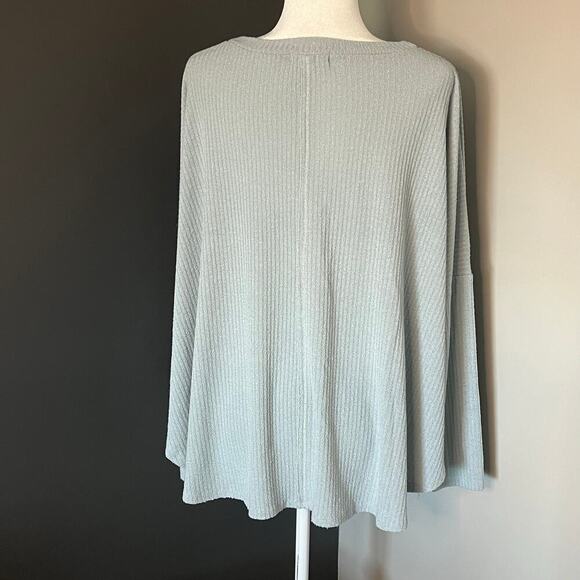 Talulah Woman’s Dusty Blue Oversized Long Sleeve Pullover Top- Size L - Picture 4 of 9